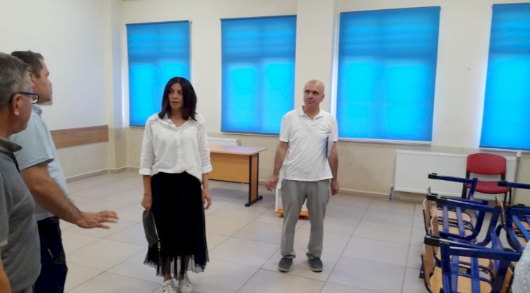 İl Millî Eğitim Müdürü Mine Hayta Ezine’deydi