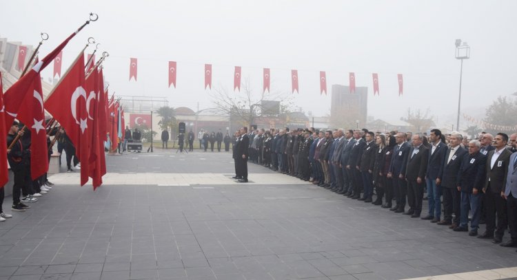 Atatürk’ü saygıyla andılar