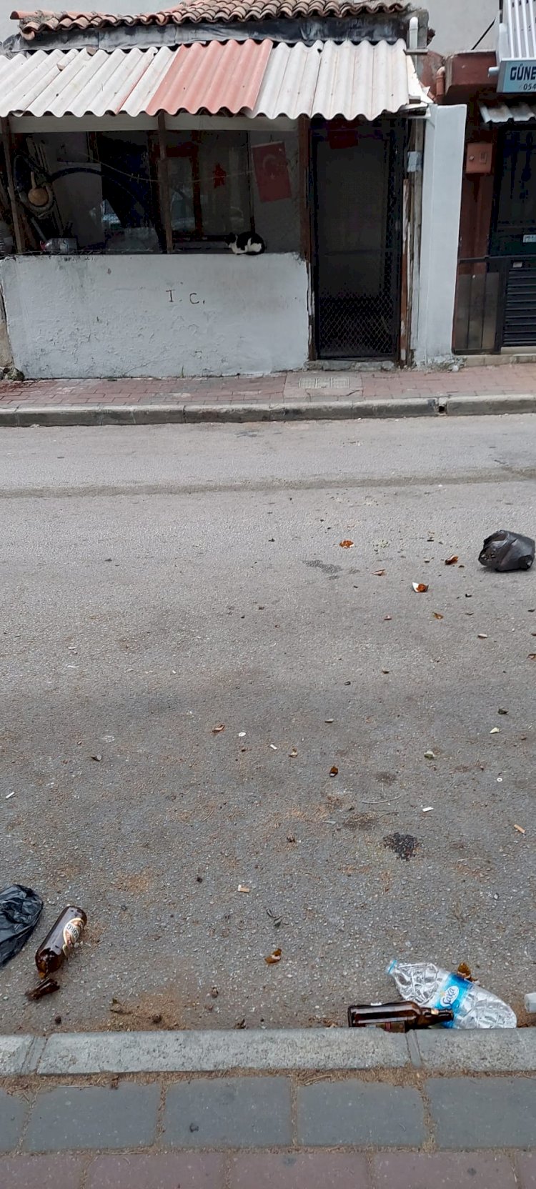 “Yetkililer duruma el atmalı”