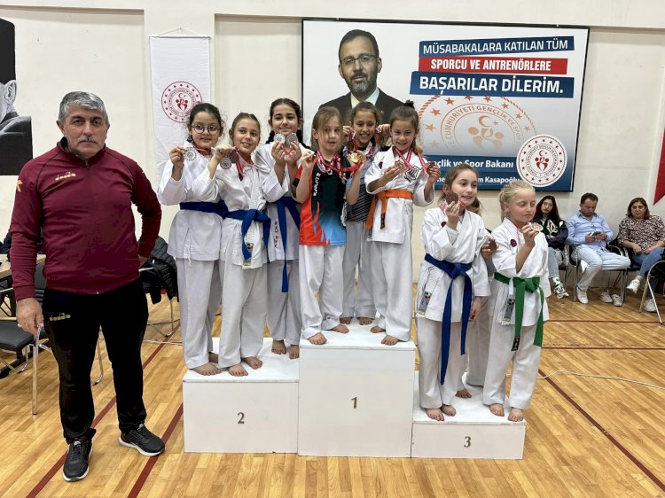 Çanakkale Geçilmez Gençlik Ve Spor Kulübü Sporcuları Rüzgar Gibi Esti