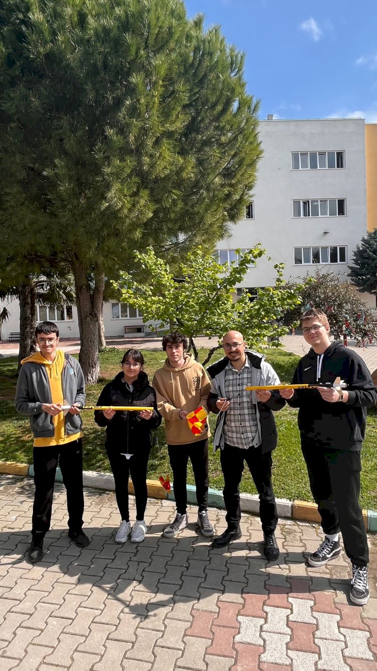 Çanakkale'nin İlk Roketi Azim-X Göklerde