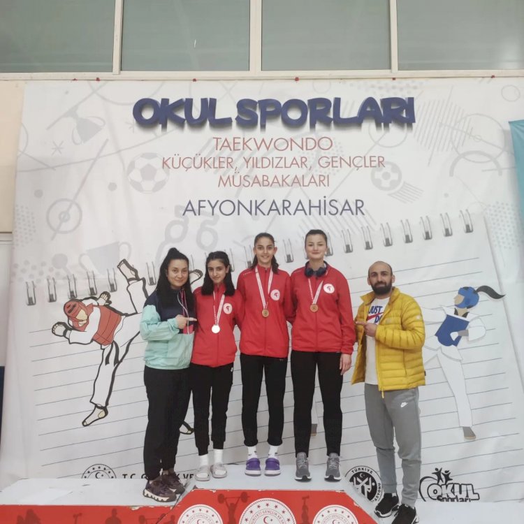 Taekwondo Sporcuları Gururlandırdı