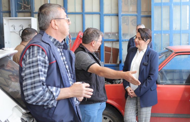 İskenderoğlu; “Esnafımızın yanındayız”