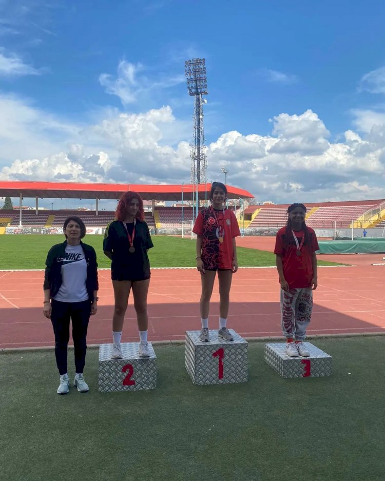 Eceabatlı Öğrenciler Gururlandırdı