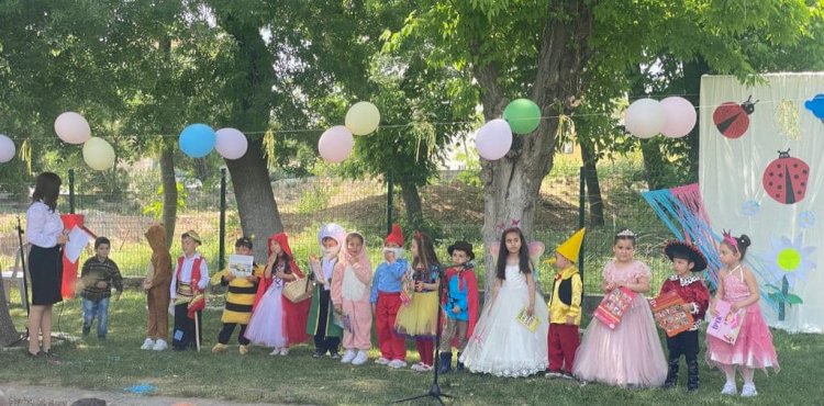Ayvacık’ta Minikler Yıl Sonu Etkinlikleri İle Büyüledi