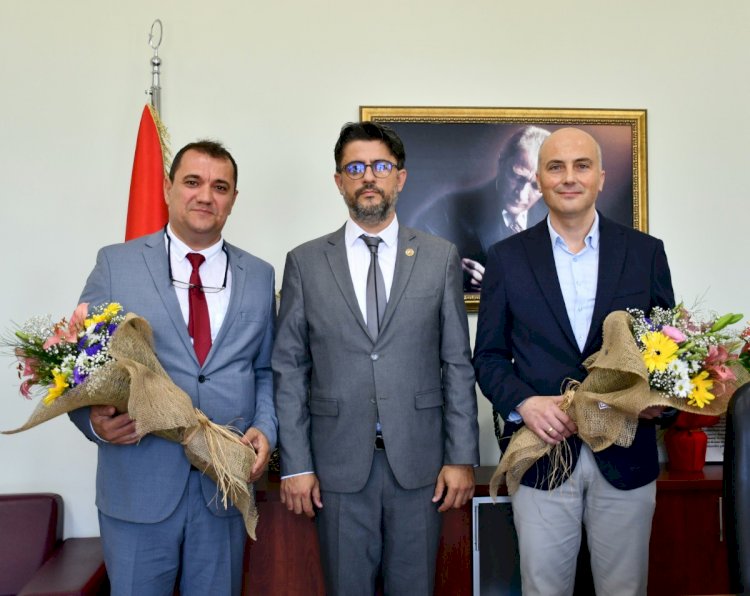 ÇOMÜ’De Devir Teslim Töreni Yapıldı