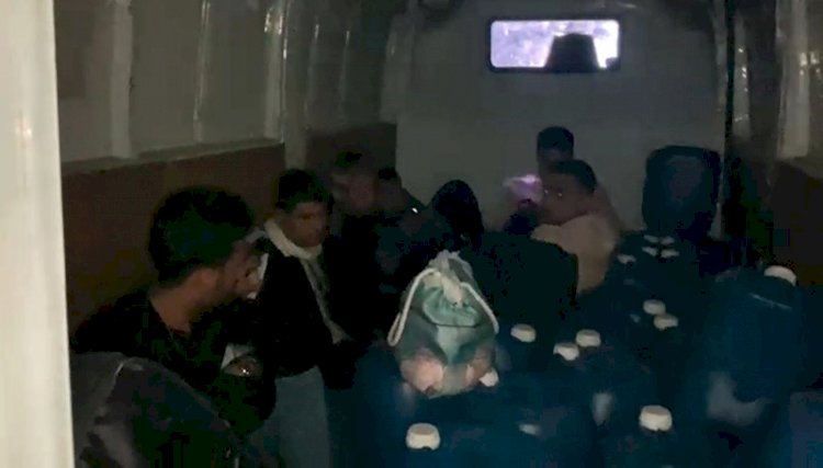 Operasyonda 8 kaçak göçmen yakalandı