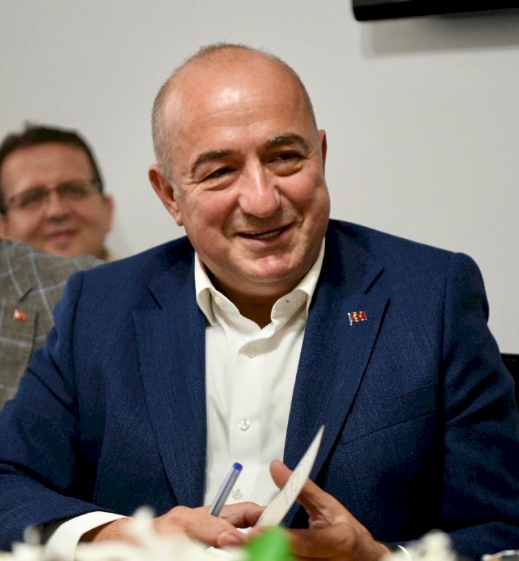 Gider; “Para ve mevkiden vazgeçebilmek, insanı güçlü kılar”