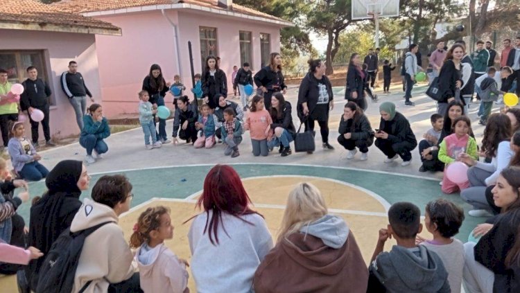 Üniversite öğrencilerinden eğitime destek