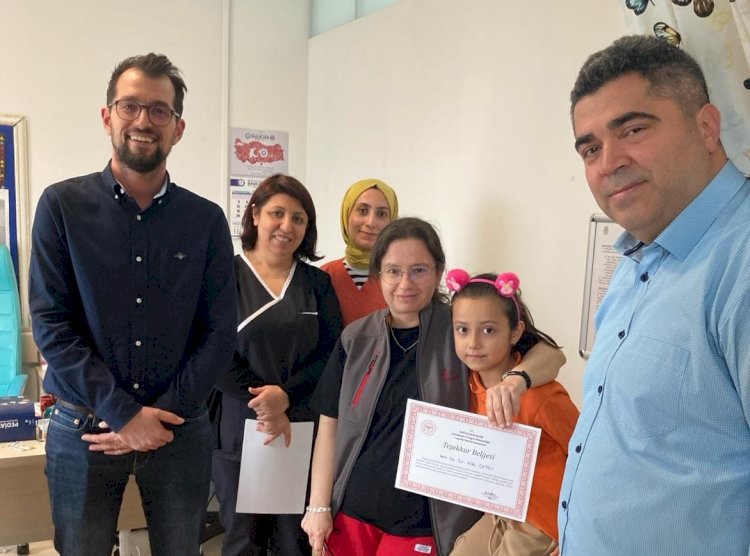 Lapseki Devlet Hastanesinden Çalışanlarına Teşekkür Belgesi