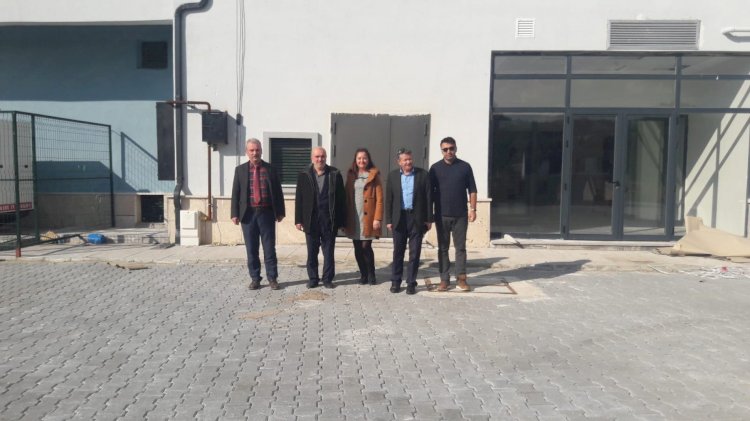 Müdür Orhan Akman yeni okul binasını inceledi