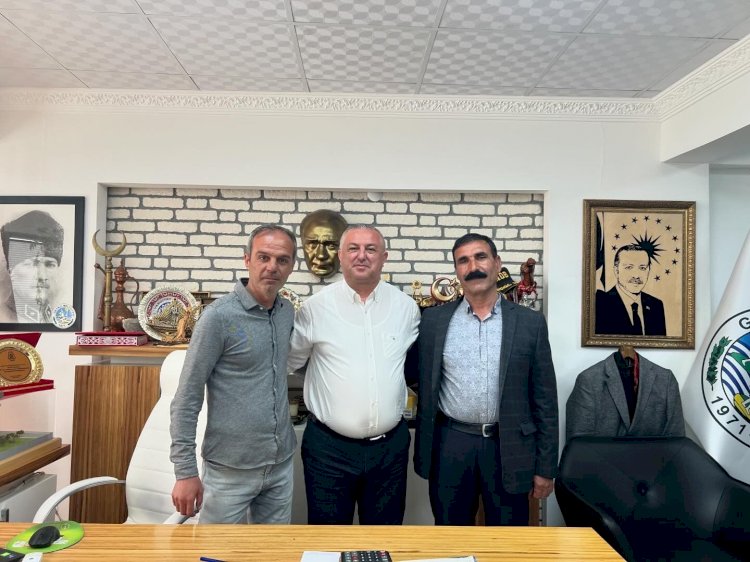 Oruçoğlu, muhtarları ağırladı