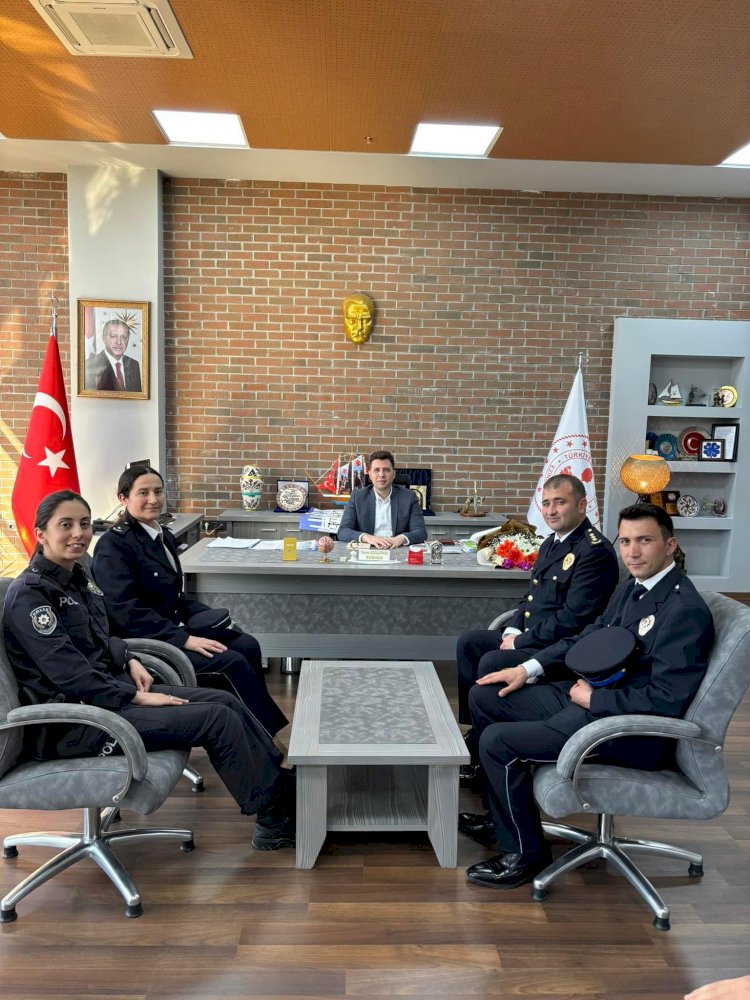 Kaymakam Kızılgüneş Polis Teşkilatını kutladı