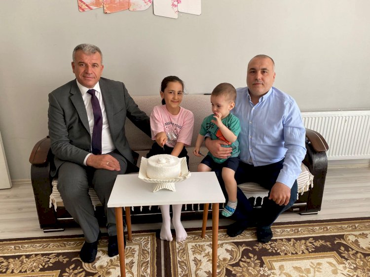 Başkan Elbi, Hümeyra’nın doğum gününü kutladı