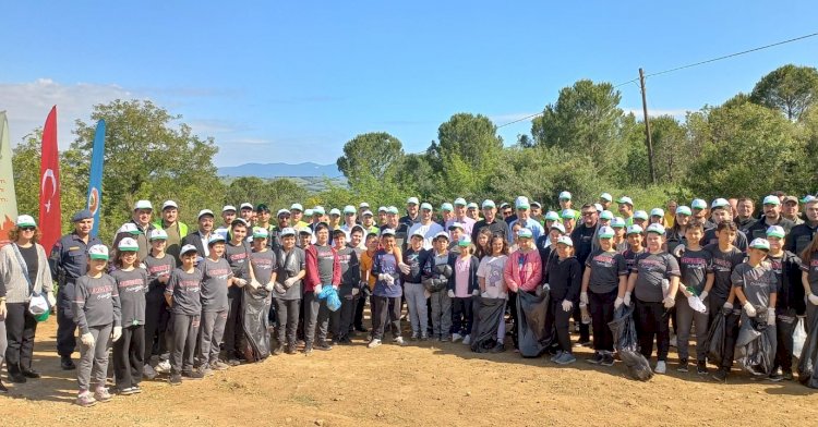 Bayramiç’te çevre temizliği