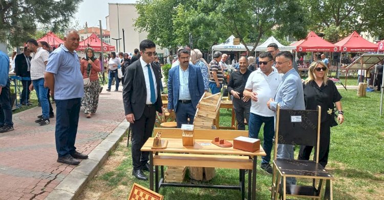 ÖZGÜRLÜK PARKI’NDA SERGİ AÇILIŞI