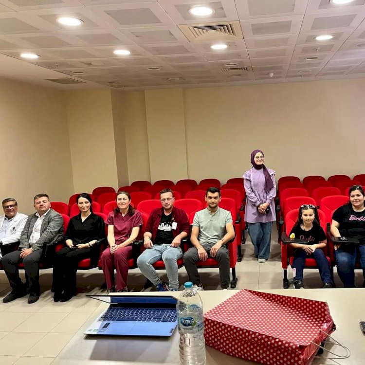 Hastanede İşaret dili ve eğitimi verildi