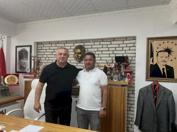 Başkan Oruçoğlu misafirlerini ağırlıyor