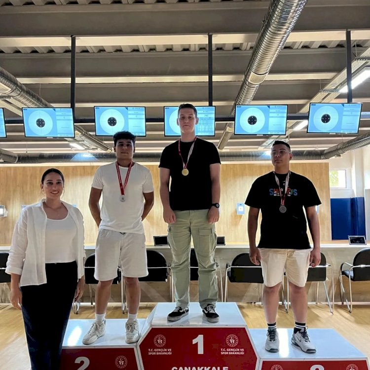 Madalyalarını aldılar