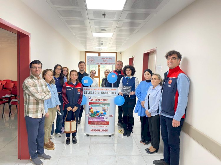 Ezine’de Antimikrobiyal Farkındalık Haftası kapsamında eğitim Ve bilgilendirme standı kuruldu